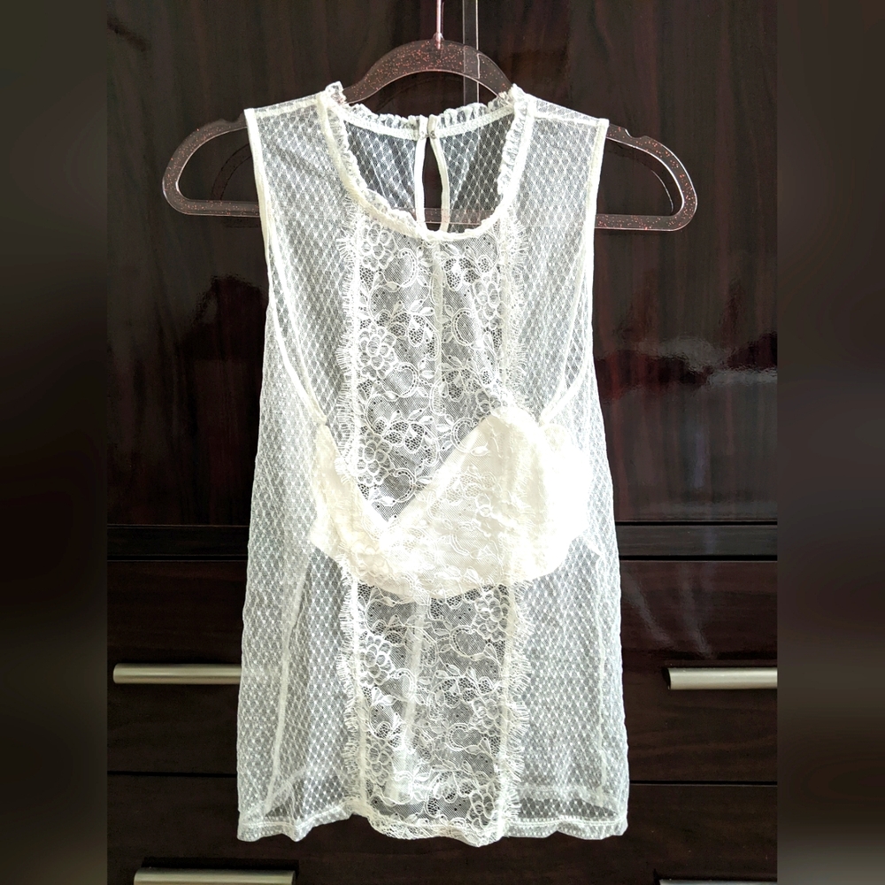 Express lace White Y2k top Sleeveless